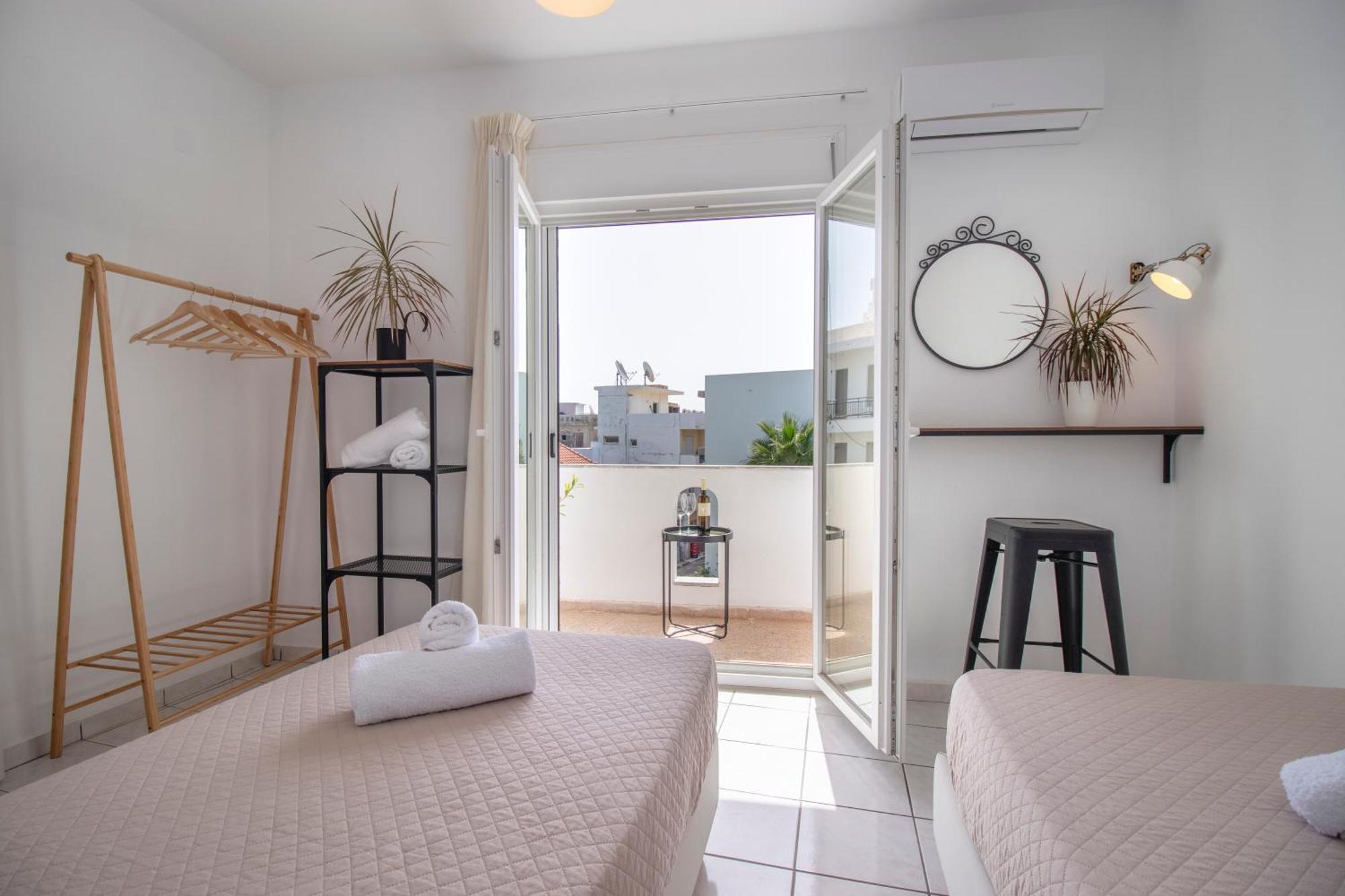 Babilia Central Appartment Suites Limenas Hersonisou Hersonissos  Exterior photo